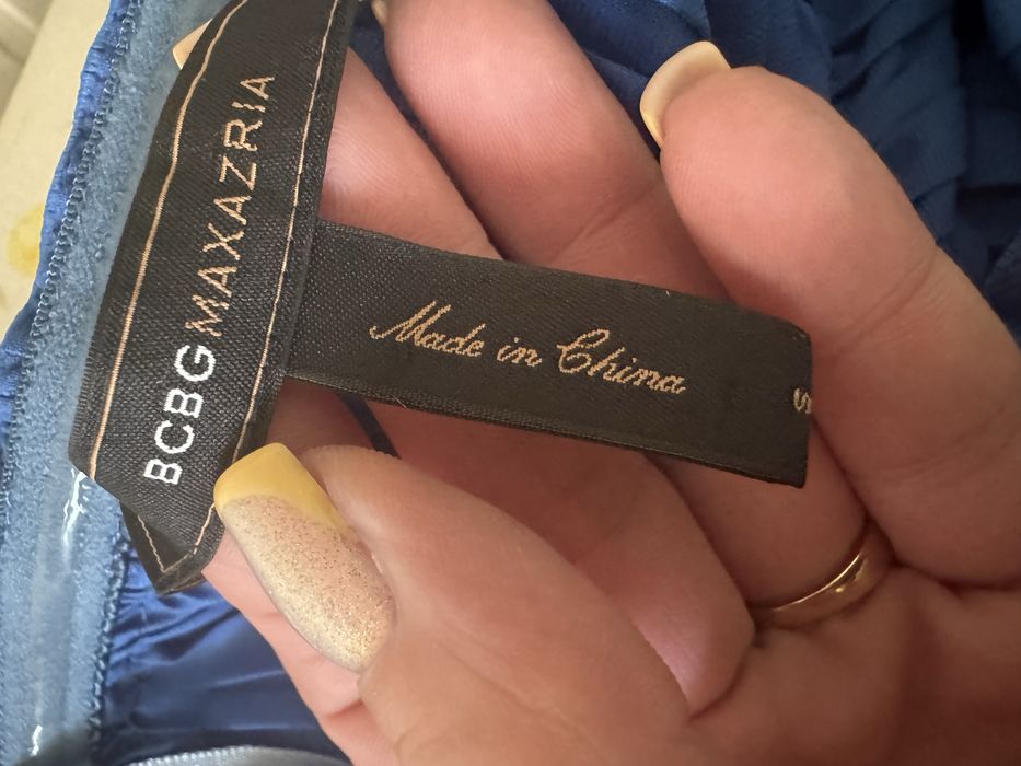 Sukienka plisowana BCBG  maxazria