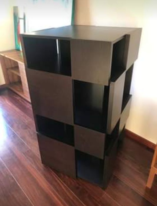 Estante rotativa - Area