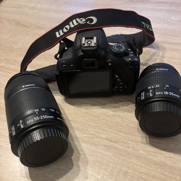 Camera Canon EOS 700D