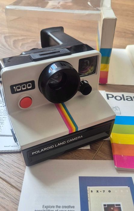 Polaroid 1000 Red Button - SX70