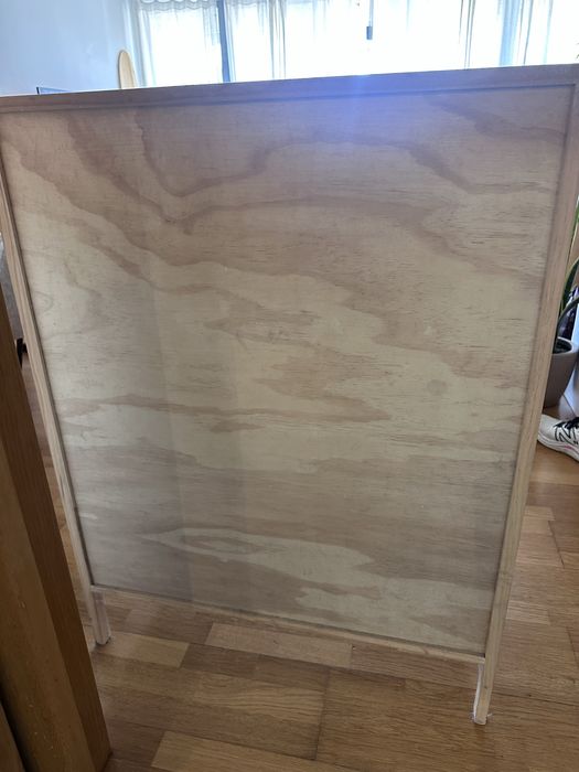 Aparador Sklum com alguns defeitos