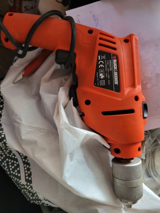 Berbequim Black Decker muito bom estado