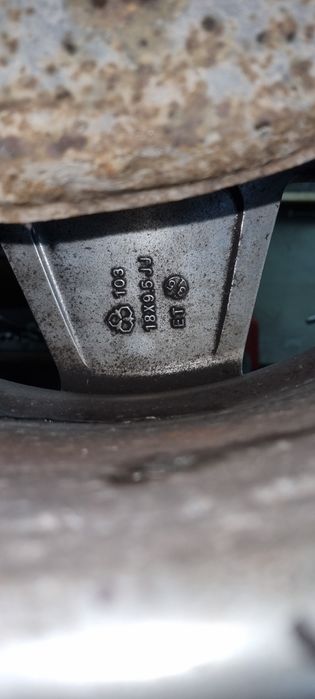Felgi 18 3SDM 5X112 4X9.5J et35 dystanese na 5x120