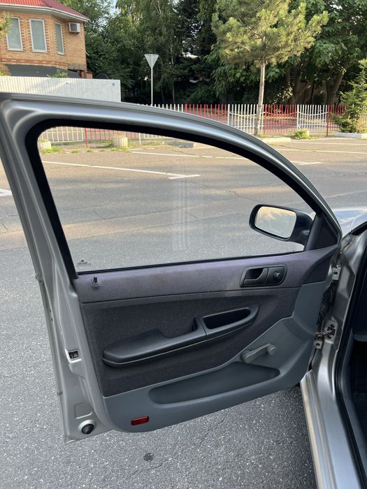 Skoda Fabia 1.4 бензин