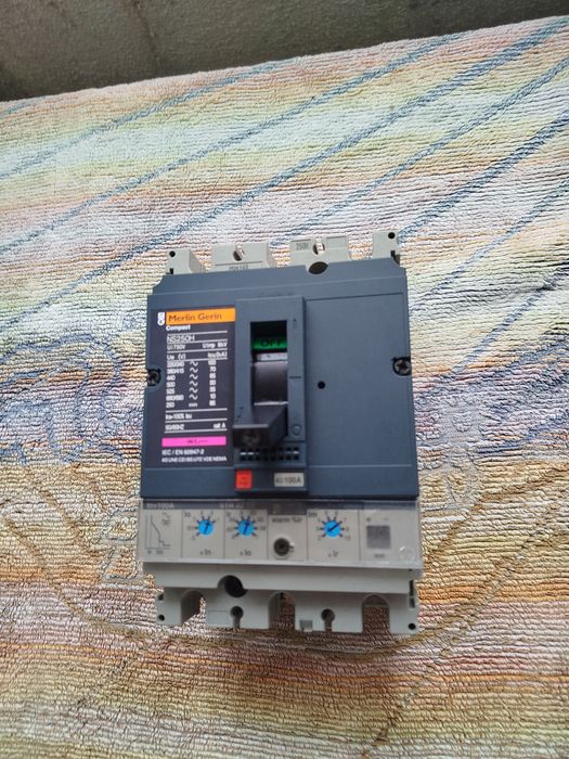 Disjuntores NS250H 4 unidades