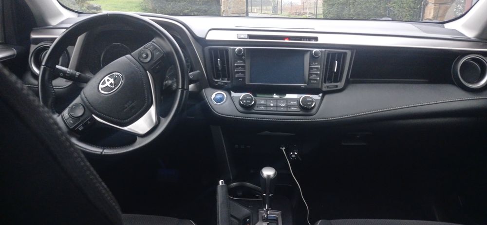 Toyota RAV4 hybrid automat