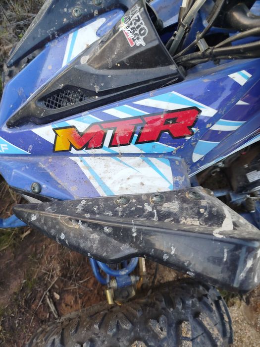Vendo moto 4 criança