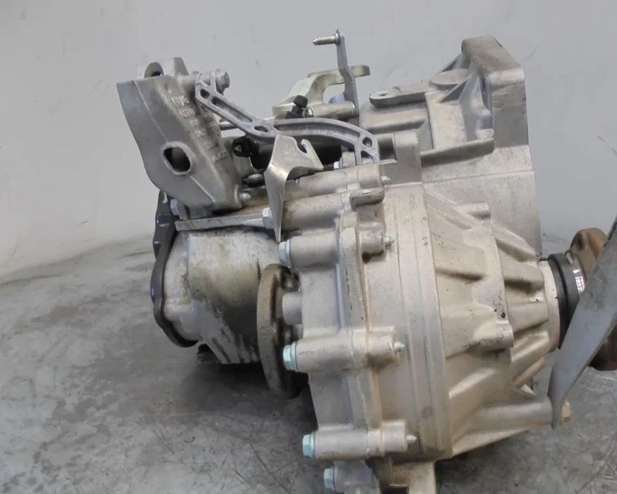 Caixa 5 Velocidades Volkswagen Golf V Touran Seat Leon Altea 1.9Tdi 105cv Ref.JCR GQQ KBY