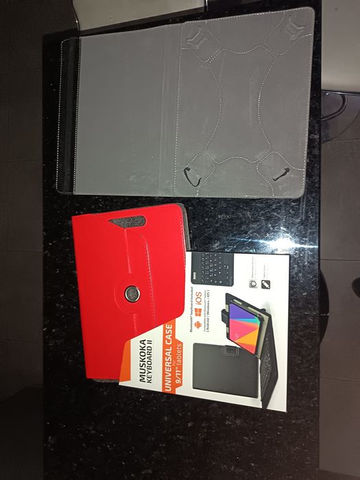 Tenho duas capas para tablet