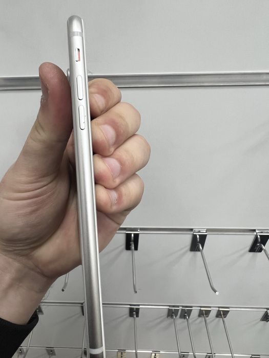 iPhone 8 Plus 64GB Silver