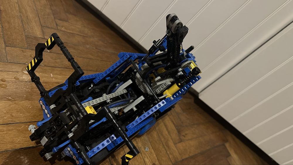 Lego Technic 8462 Super Tow Truck Holownik pneumatyka kolekcjonerski