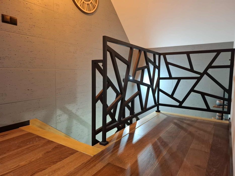 Schody metalowe wewnętrzne loft