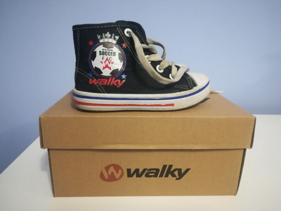 Trampki chłopięce 23