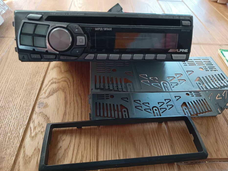 Radio samochodowe ALPINE CDE - 9827E