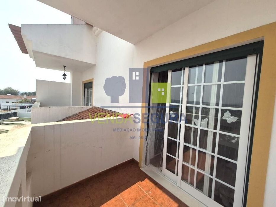 Moradia T4 | Moura