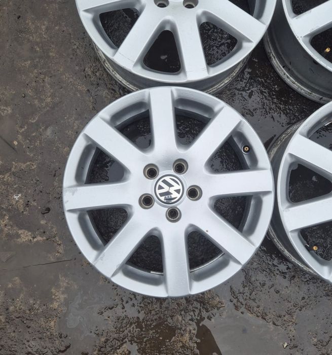 Alufelgi 17 5x112 et45 VW Passat Golf Touran Caddy Octavia Leon A3