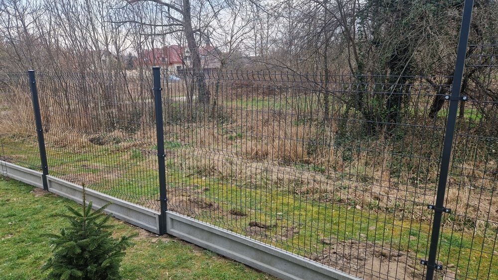 Montaż ogrodzeń panelowych
