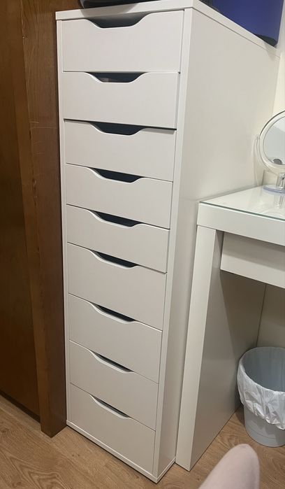 Movel branco ikea Alex