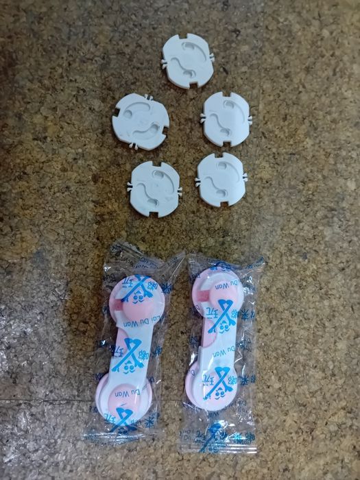 Protetores de Tomadas e protetores de portas