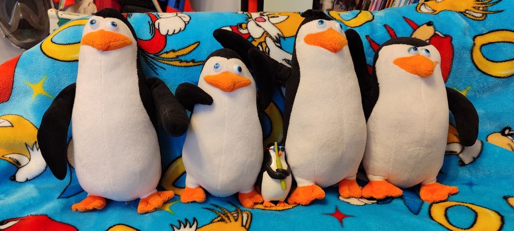 Pingwiny z Madagaskaru 5 sz. Stan dobry
