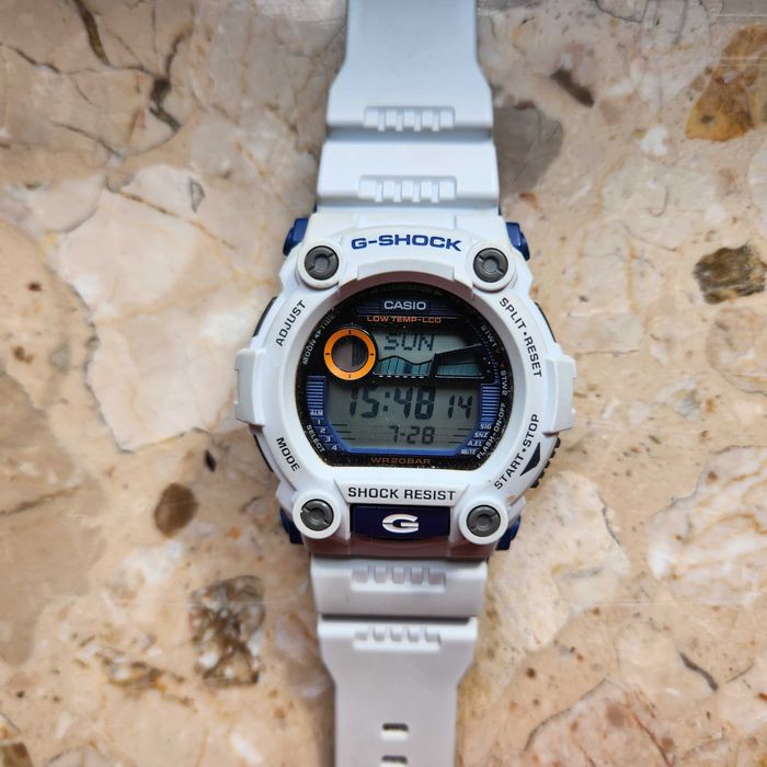Zegarek Męski G-SHOCK Casio Cool Wave Kolor biały wpadający w szary
