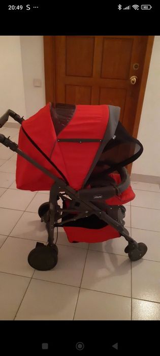 Carrinho de bebê da chicco. Trio living smart