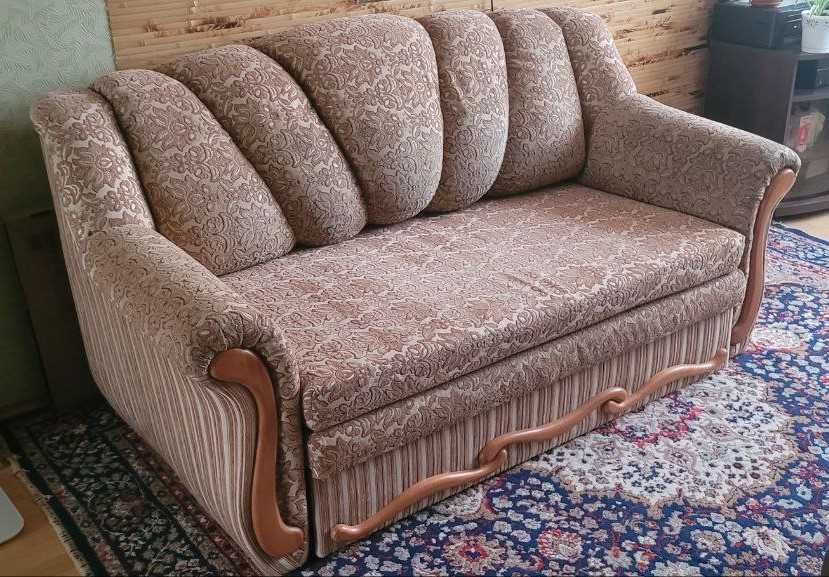 Диван дуже м'який, розкладний