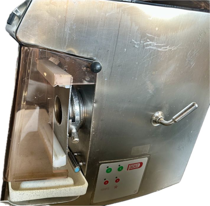 Picadora de carne refrigerada