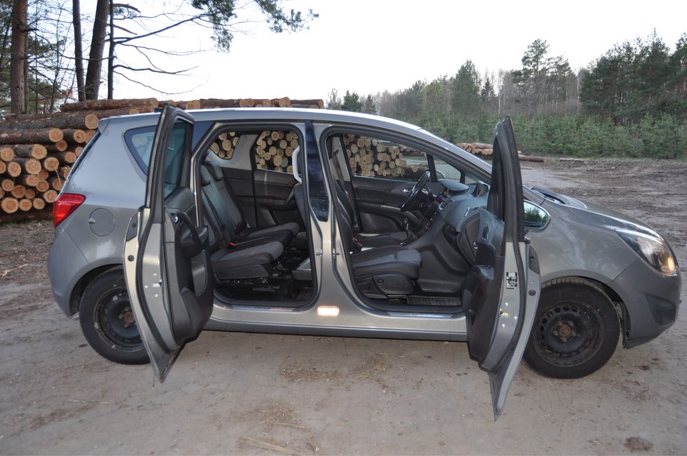 Opel Meriva B   *2010*  1.4t  doinwestowany.