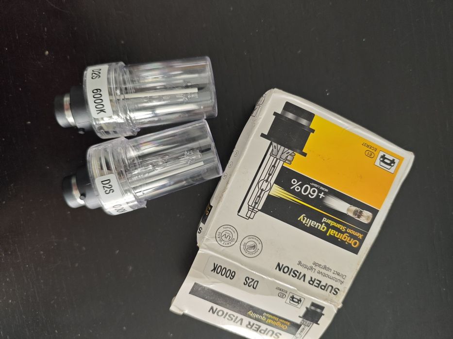 Lâmpadas de Xenon (HID) para automóvel.