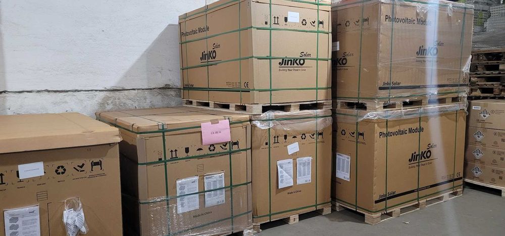 Сонячні панелі Jinko Solar, кріплення. Наявність в Києві, доставка