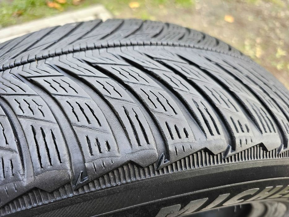 Zima Michelin 235/60 R18 6.5mm