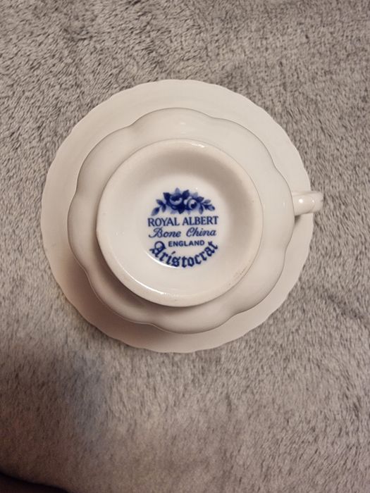 Чайна пара Royal Albert  Aristocrat