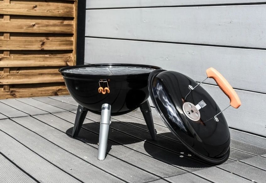 Churrasqueira a carvão para VAN