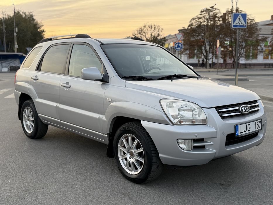 Продам Kia Sportage 4x4
