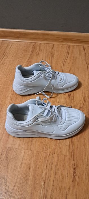 Sketchers 37 stan idealny