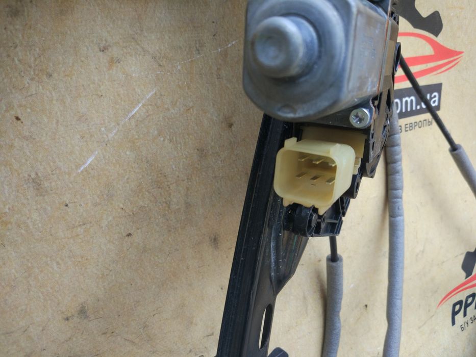 Ford Mondeo Mk5 2014- стеклоподъемник моторчик передней правой двери