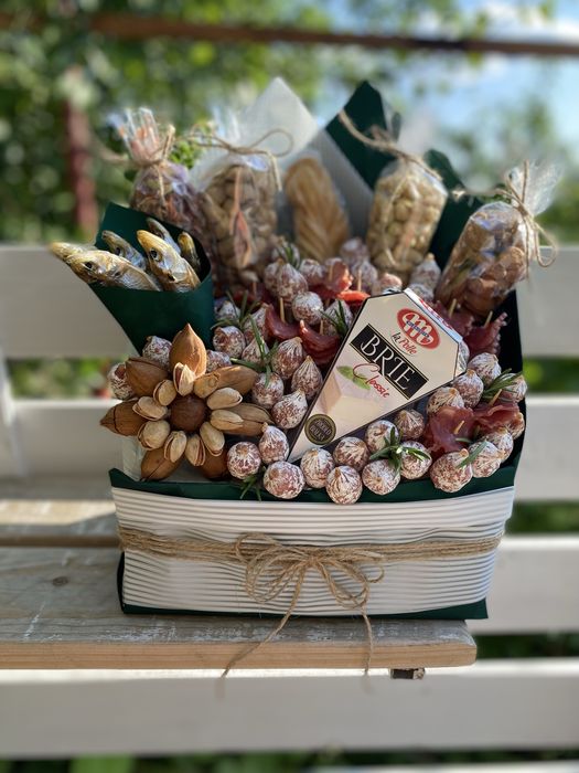 Фудбукет, смачний букет, подарок мужу, букет з ковбасок, мʼясні букети