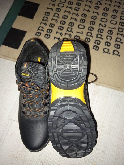 Зимние ботинки Ecco 43-44 новые