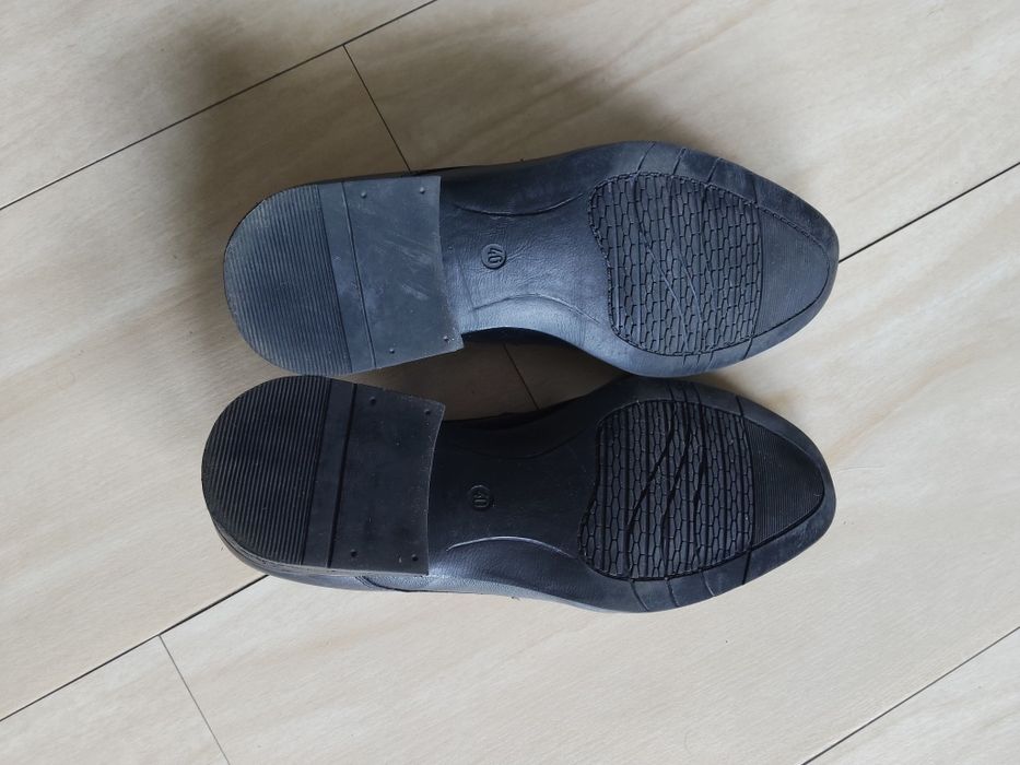 Buty garniturowe Giacomo CONTI 40