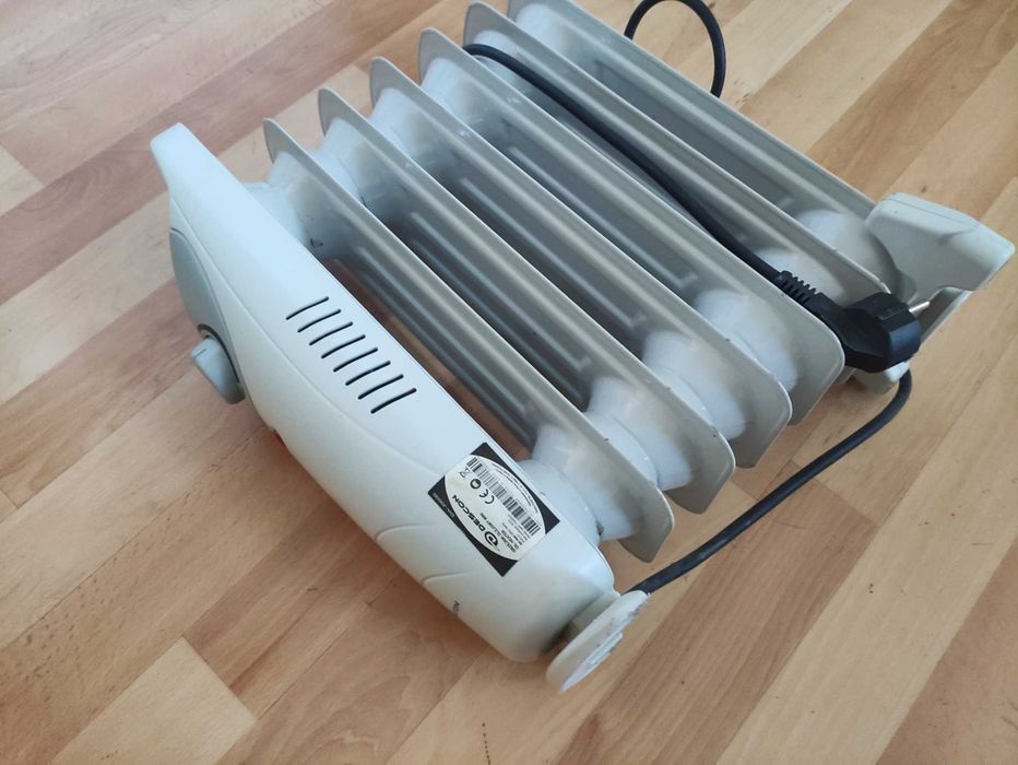Grzejnik olejowy Descon 600w mały
