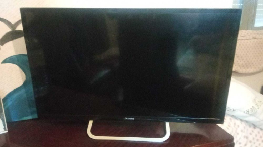 Tv 32 strong como nova