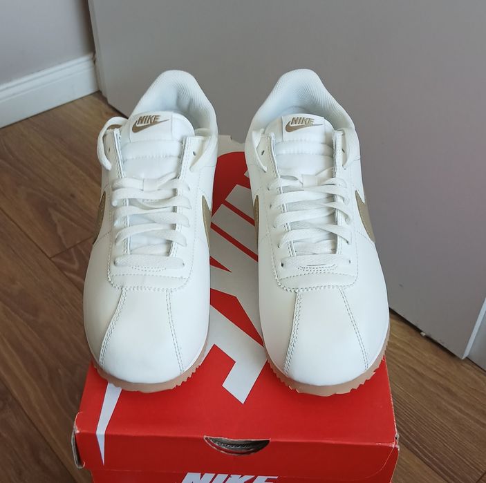 -40%  NIKE Cortez. R.41,5. Unisex.