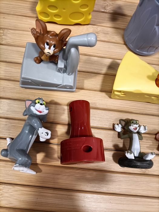 Lote de 14 figuras tom and jerry