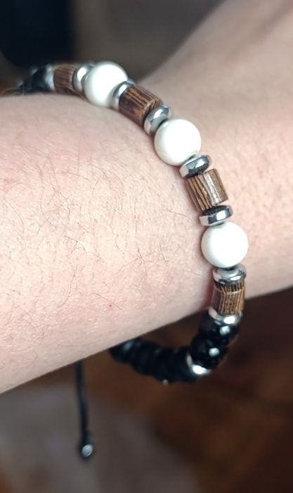 Bransoletka z magnezytu,agatu,drewna,hematytu