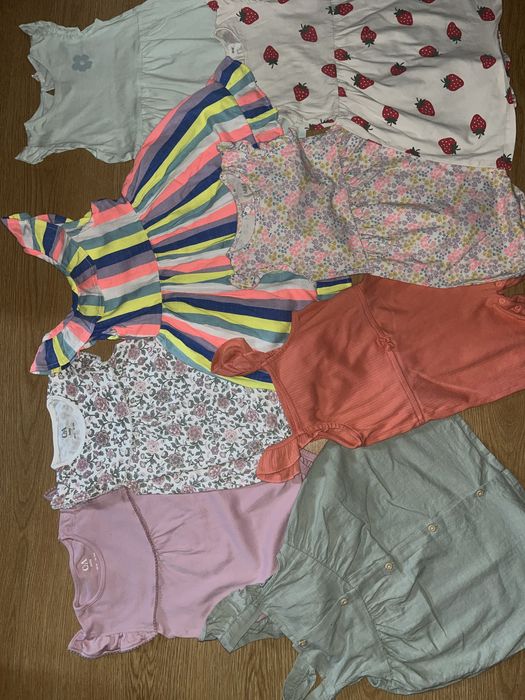 Пісочники Ромпери для сну,піжами,боді next реглани zara,лосини next,шорти,футболки сарафани платтячка
