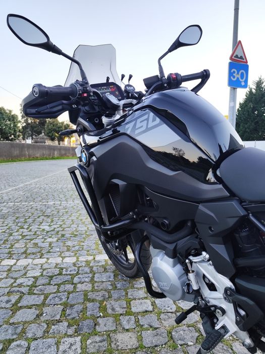 BMW F 750 GS triple black