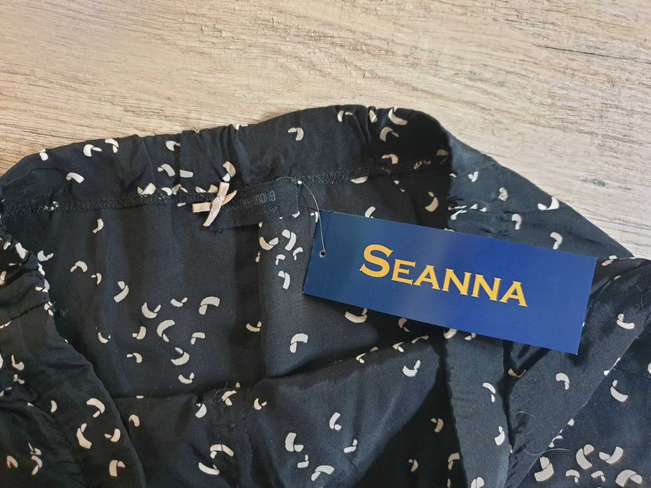 Macacão preto e branco da marca Seanna