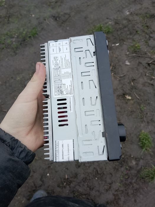 Магнітола з камерою заднього виду