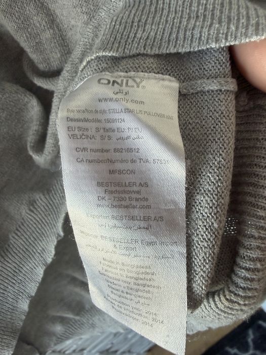Cienki sweterek marki ONLY